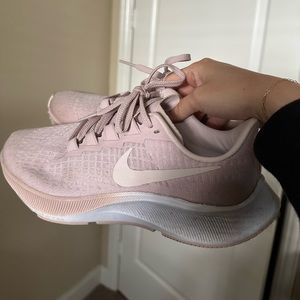 Nike Pegasus Running Shoes